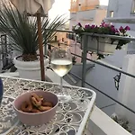 Lacasa Di Leo *